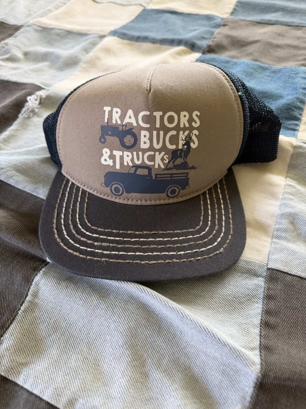 Toddler Tractors Bucks & Trucks John Deere Graphic Trucker Hat - Tan & Navy
